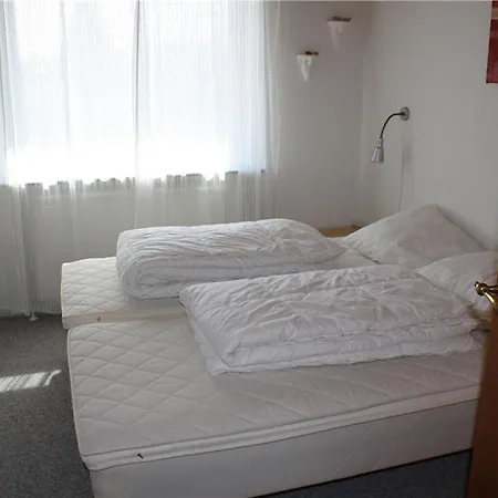 Awesome In With 6 Bedrooms And Sauna Dom wakacyjny *